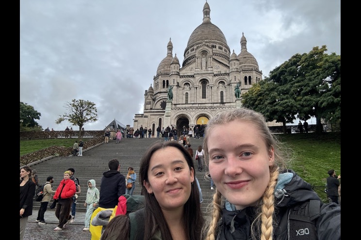 Lily Mae And Rebecca Paris Basilique (3)